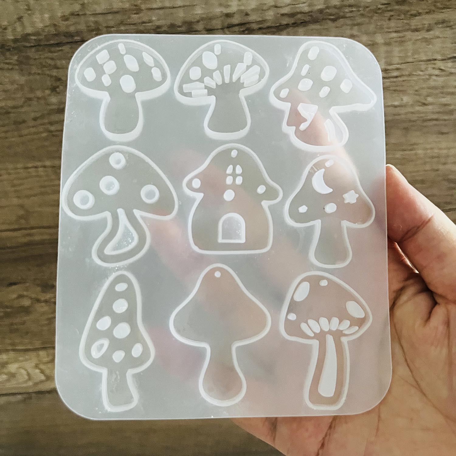 Resin Art Letters - Liontin Anting Jamur Multi Gaya dengan