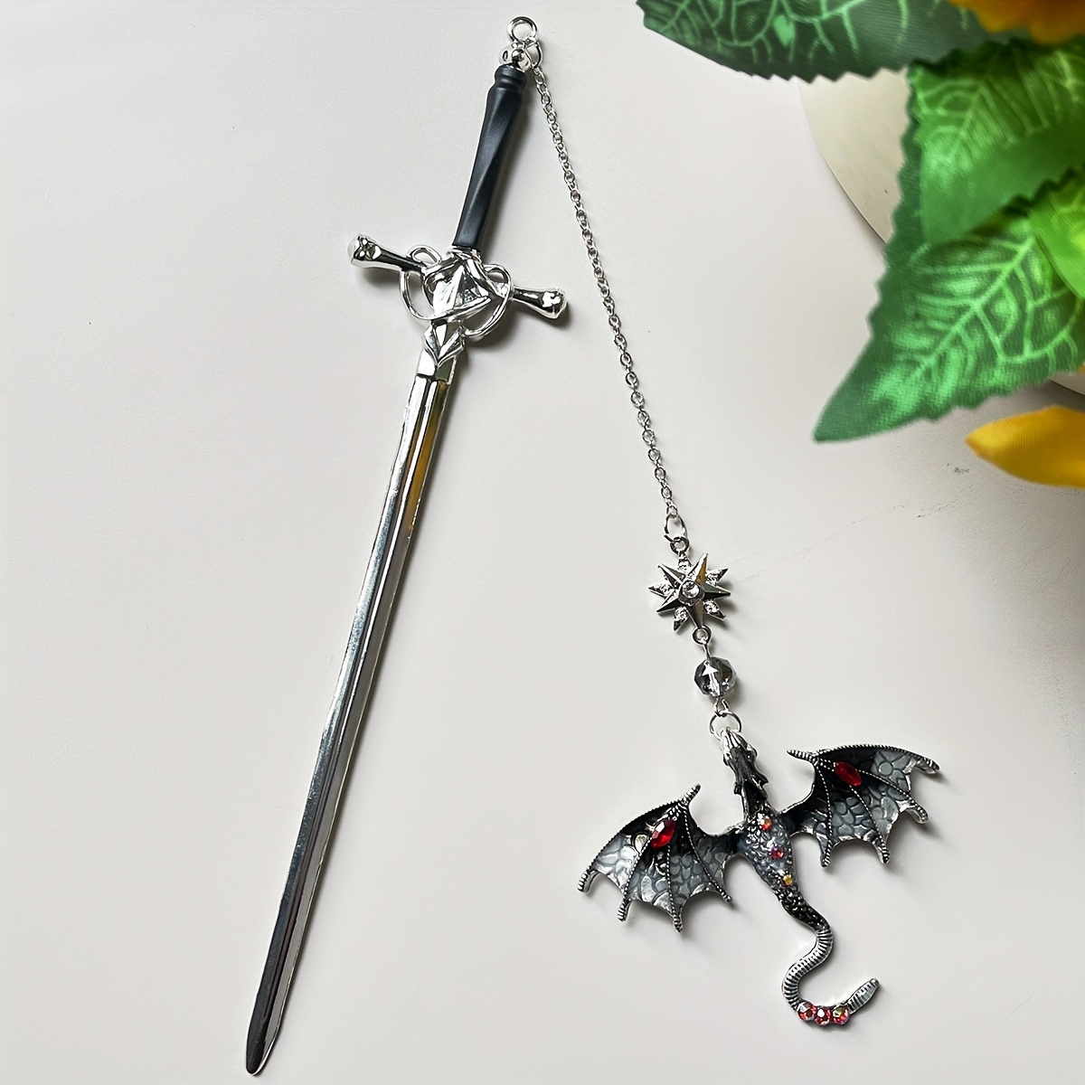 Resin Art Bookmark - Penanda Buku Pedang Naga Abad Pertengahan
